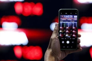 IHSG Ambrol 10%, BEI Berlakukan Trading Halt Ke-5 di Era Prabowo