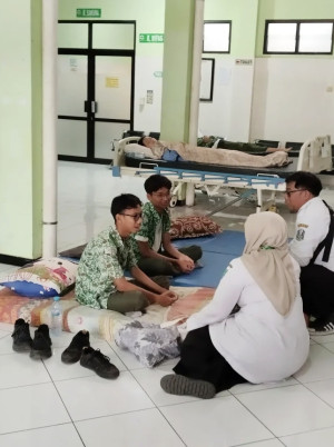 Diduga Keracunan Makanan MBG, 14 Siswa SMAN 1 Pandaan Mual dan Muntah, 9 Dilarikan ke IGD