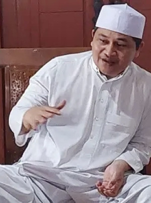 Viral..! Menag Prof Nazaruddin Cium Tangan Presiden, Kiai Imad: Gak Pantes, Rendahkan Agama