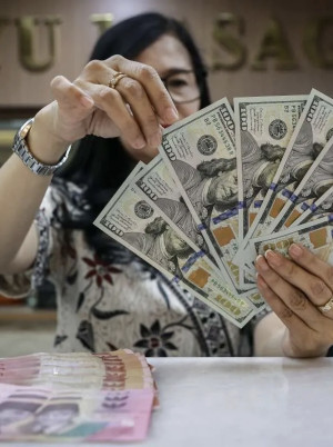 Kurs Rupiah Melemah Tajam, Ditutup Rp 18.135 Per Dolar AS Hari Ini (26/10)