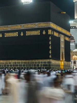 Umrah Dan Politik: Sebuah Ziarah Yang Tak Pernah Selesai