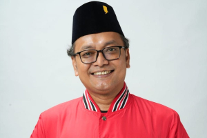 Sebut Seskab Teddy Sengaja Sesatkan Publik, Guntur Romli Kritik Klaim Investasi Kunjungan Prabowo
