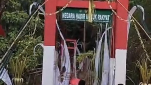 Jembatan Gantung Pongpet Pangandaran Ambruk Saat Diresmikan Bupati