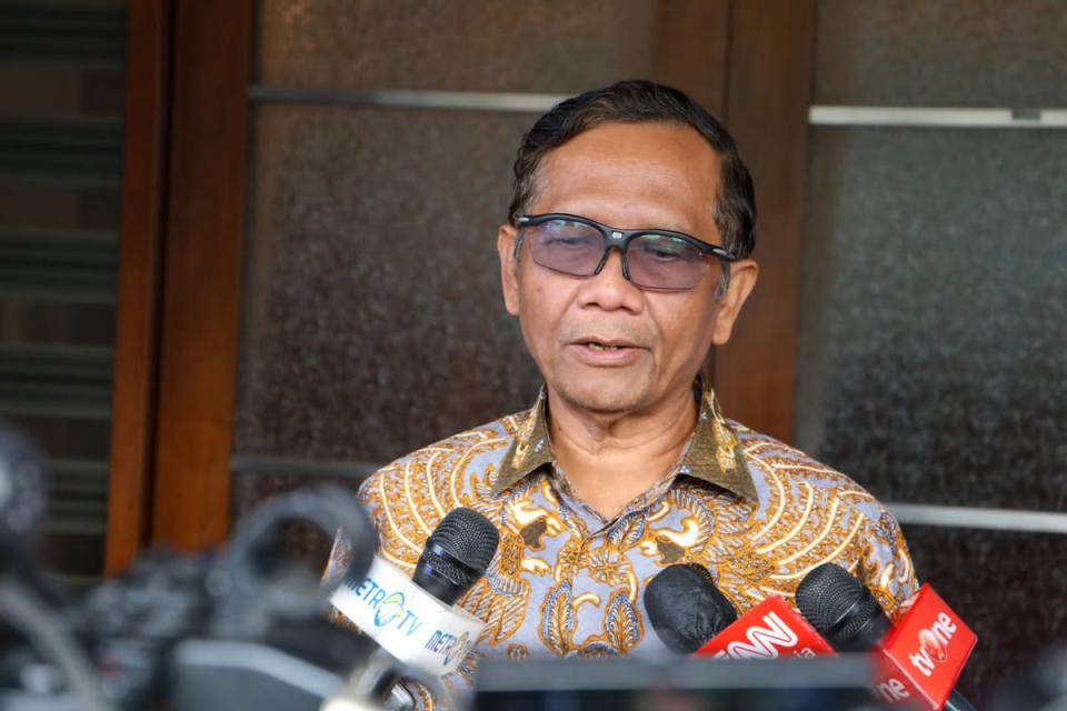 Ide Mahfud MD: Putus Kontrak SPPG, Alihkan Pengelolaan MBG ke Desa