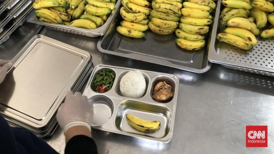 Ayam Goreng Bau Busuk, Ratusan MBG di SMPN 3 Medan Dikembalikan