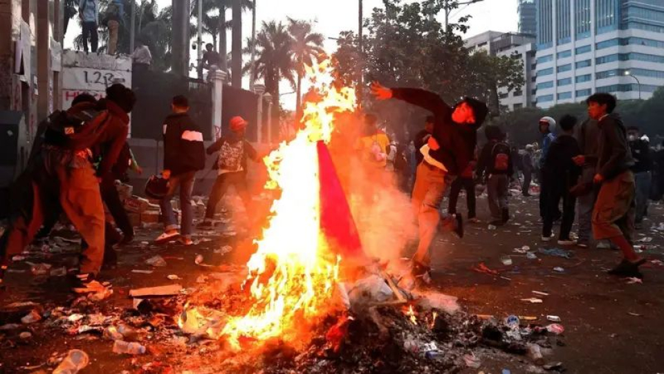 Kematian Bambang Setiyawan, GRIB Jaya, dan penangkapan 322 orang pascademo 27 Agustus – Apa yang diketahui sejauh ini?