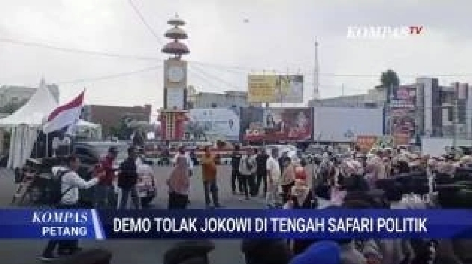 Massa di Bandar Lampung Gelar Aksi Tolak Kedatangan Jokowi di Tengah Safari Politiknya