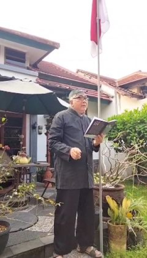 Puisi Yesmil Anwar
