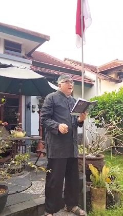 Puisi Yesmil Anwar