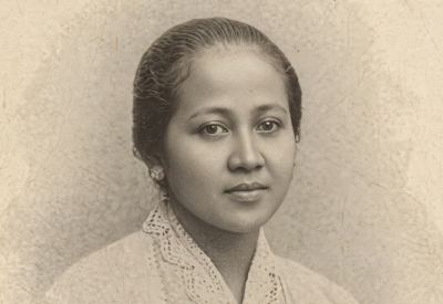 Dari 'Menembus' ke 'Menunggu': Tragedi Semantik Pemikiran R.A Kartini