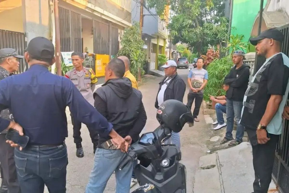 Rumah Penulis Ahmad Bahar Digeruduk GRIB Jaya, Anak Perempuannya Disandera