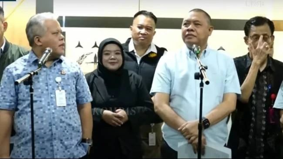 Kejaksaan Agung (Kejagung) menetapkan Ketua Pengadilan Negeri (PN) Jakarta Selatan, Muhammad Arif Nuryanta sebagai tersangka kasus dugaan penerimaan suap atau gratifikasi atas putusan PN Tipikor Jakarta Pusat dalam perkara ekspor crude palm oil (CPO). 