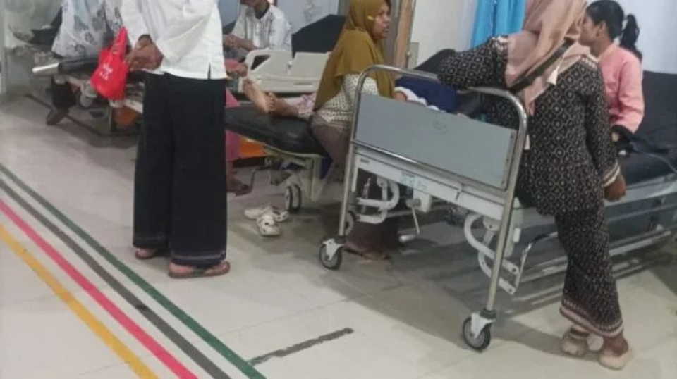 Puluhan Siswa SMKN 1 Anjatan Diduga Keracunan Menu MBG Basi