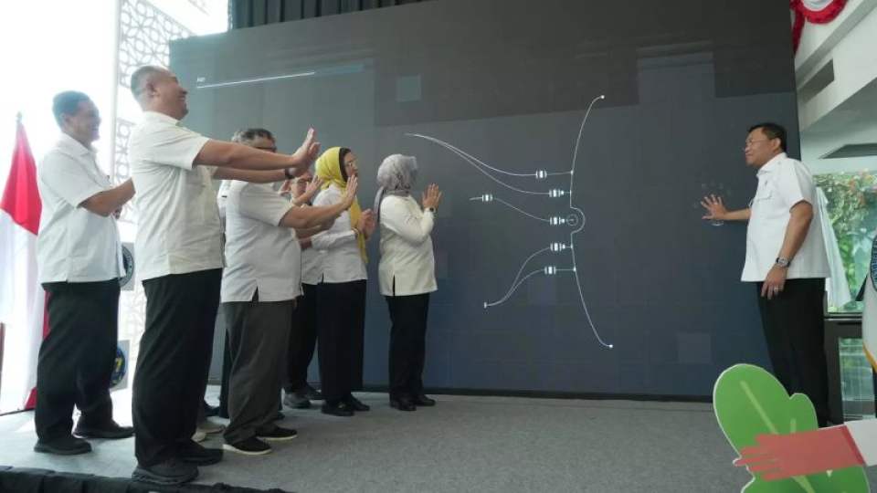 Viral Aplikasi Reviu MBG BGN Habiskan Rp1,2 Triliun Disorot Netizen, Dinilai Tak Lazim di Tengah Efisiensi