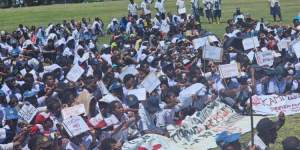 Pelajar Demo Tolak Pelaksanaan MBG di Yalimo