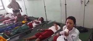 Puluhan siswa di Ketapang keracunan MBG. 