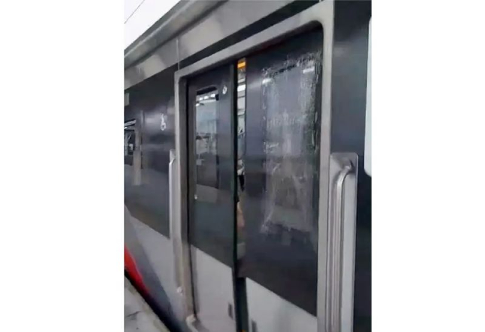 Pelaku Pelempar Batu KRL Impor China Berhasil Ditangkap, Terancam 15 Tahun Penjara