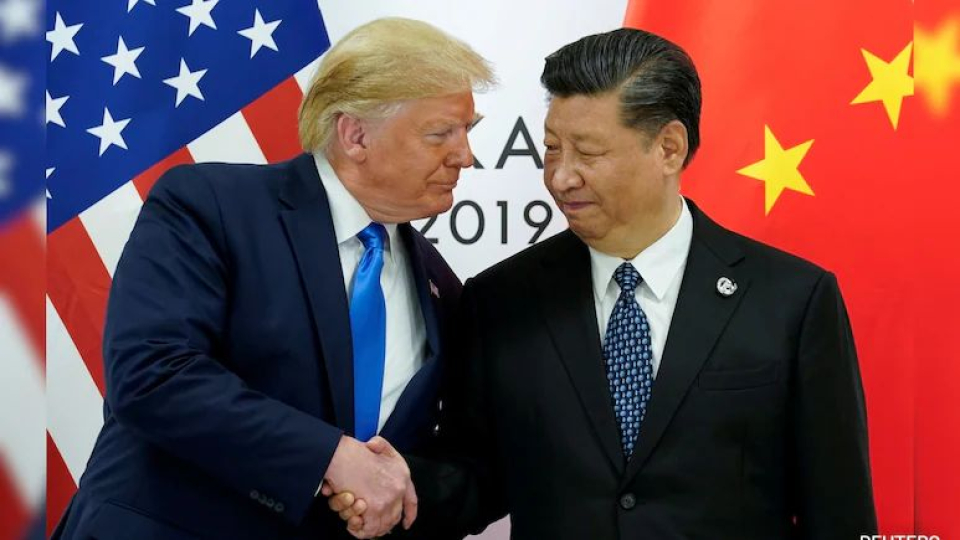 Amerika Atau Tiongkok?